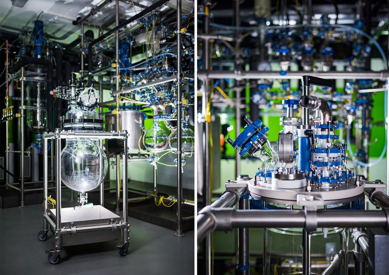 Zusammenstellung von Abbildungen komplizierter technischer Geräte