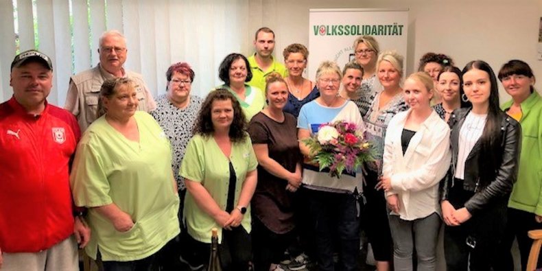 Bei einer Verabschiedung einer Mitarbeiterin der Volkssolidarität Landesverband Sachsen-Anhalt e.V.-Regionalverband Elster-Saale-Unstrut
