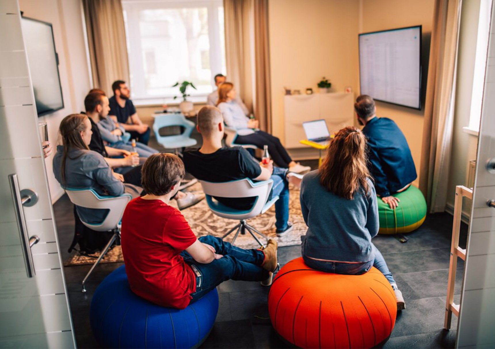 Mitarbeiter von DEVDEER in der Dienstberatung